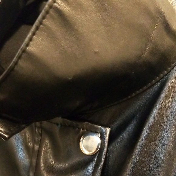 American Bazi Black Faux/Vegan Leather Crop Moto Jacket with Bungee Cinch Waist - Picture 6 of 16